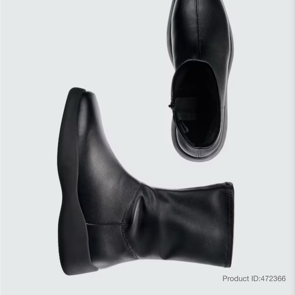 Uniqlo:C Women's NWT Black Stretch short Boots